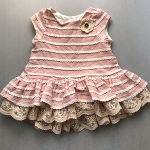 EUC PIPPA & JULIE Ruffle Lace Scallop Top